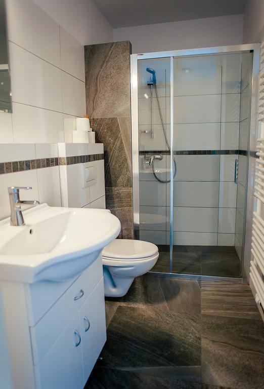 Hotel Penzion Karolinka à Kroměříž Extérieur photo