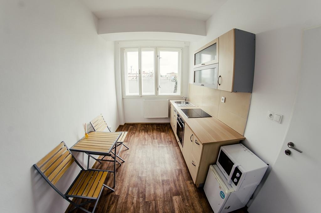 Hotel Penzion Karolinka à Kroměříž Extérieur photo